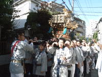 わっしょいワッショイ・・・お祭りだ