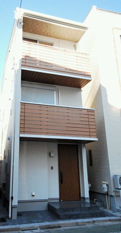 文京区 敷地面積約13坪 十分な収納とオシャレな階段付きロフトのある3階建て住宅 文京区 敷地面積約13坪 十分な収納とオシャレな階段付きロフトのある3階建て住宅